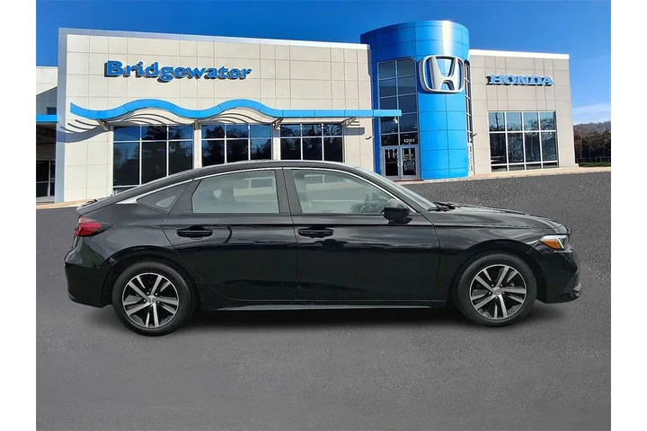 $20995 : Honda Civic 2024 LX 4dr Hatc image 7