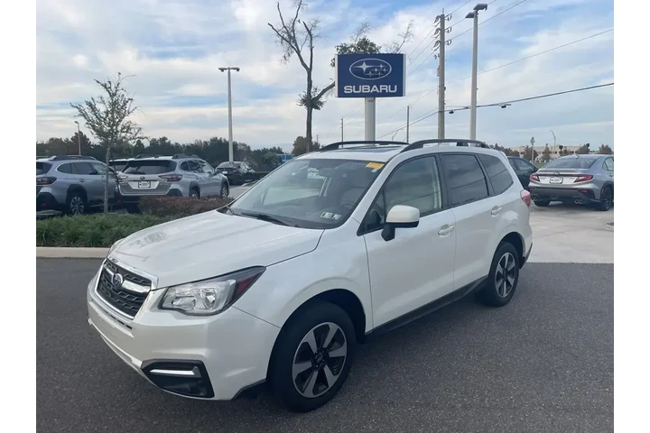 $16252 : Subaru Forester 2018 AWD 2.5 image 1