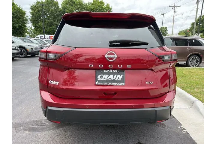 $21797 : Nissan Rogue 2024 SV 4dr Cro image 6
