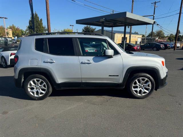 $9998 : 2015 Renegade Latitude image 9