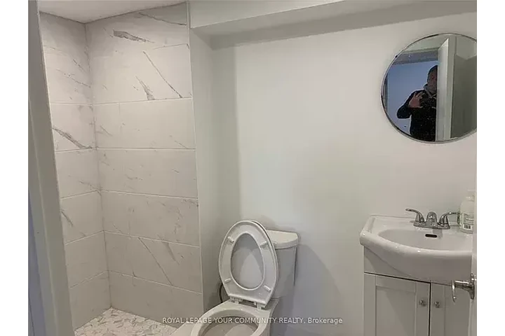 $1100 : Una habitación en INGLEWOOD,CA image 6