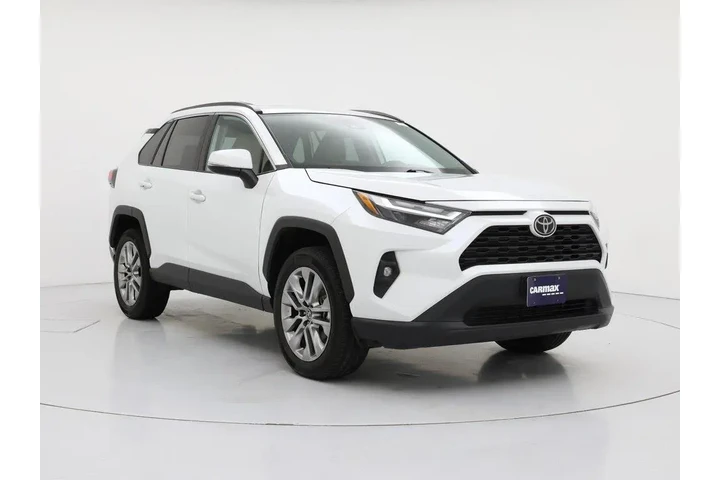 $34998 : Toyota RAV4 2024 AWD XLE Pre image 1