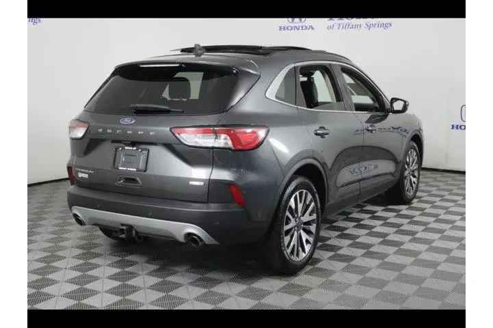 $18975 : Ford Escape 2020 AWD Titaniu image 7