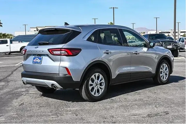 $21788 : Ford Escape 2023 Active 4dr image 8