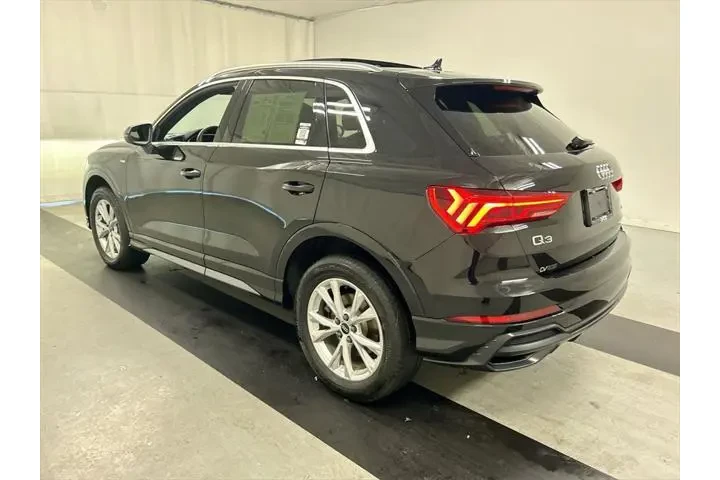 $29200 : Audi Q3 2022 AWD quattro S l image 4