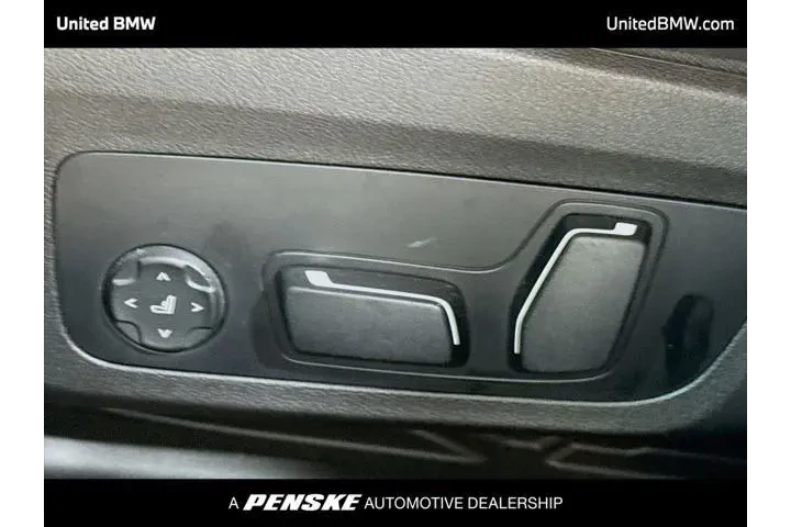 $39995 : BMW 3 Series 2024 AWD 330i x image 4