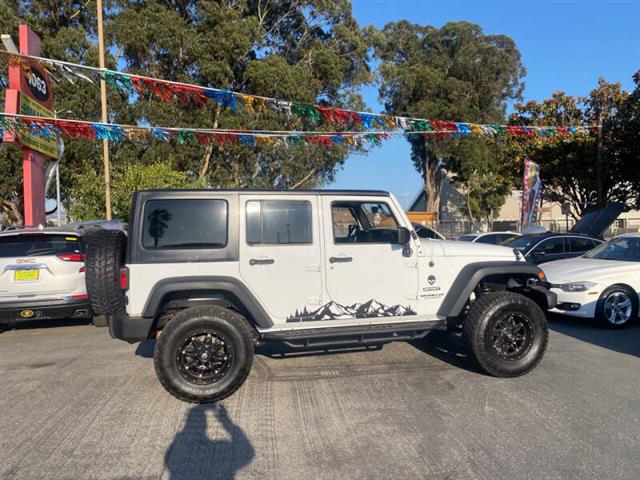 $23999 : 2015 Wrangler Unlimited Sport image 4