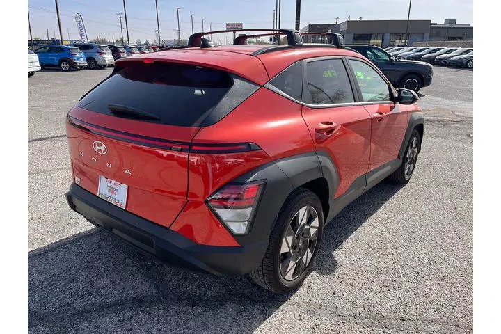 $28429 : Hyundai KONA 2025 SEL 4dr Cr image 8