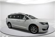 Pre-Owned 2017 Pacifica Touri en Milwaukee