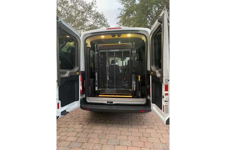 $20000 : Van ford transit ready to work image 8