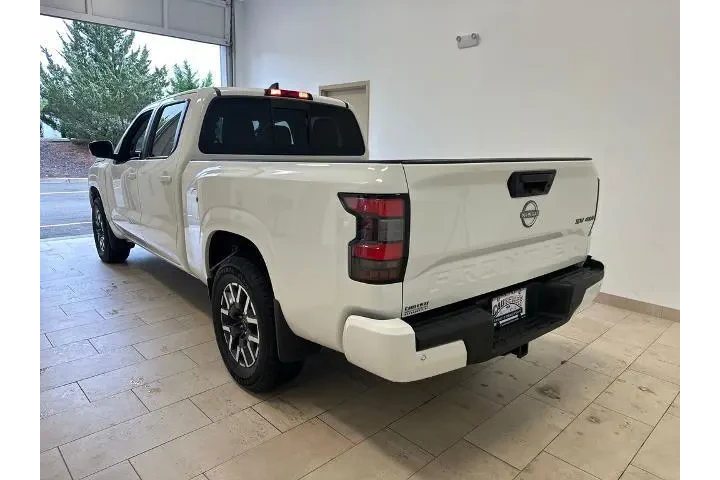 $28543 : Nissan Frontier 2022 4x4 SV image 5