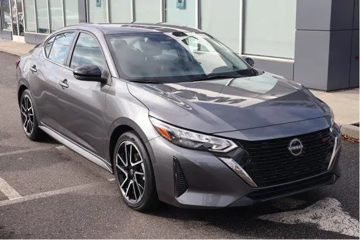 $19476 : Nissan Sentra 2025 SR 4dr Se image 3