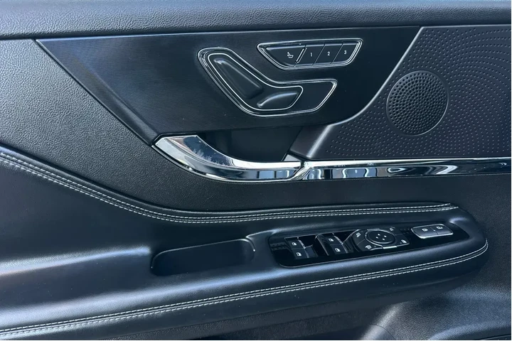 $29900 : Lincoln Corsair 2023 Standar image 10