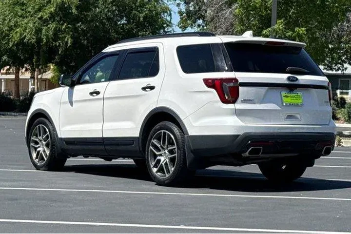 $18455 : Ford Explorer 2016 AWD Sport image 3