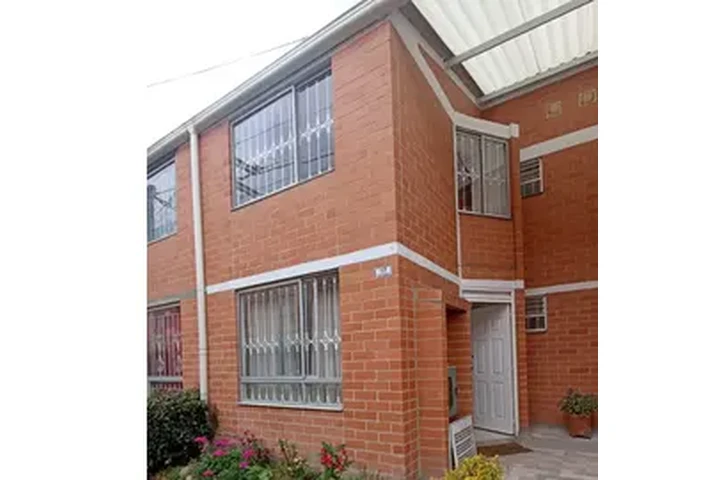 $215000000 : Se vende casa en Madrid/Cund image 1