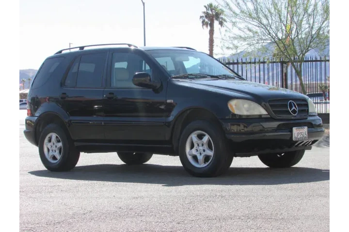 $7995 : 2000 Mercedes-Benz M-Class ML image 2