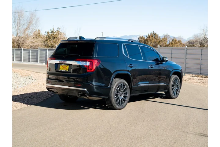 $37444 : 2023 Acadia Denali image 3