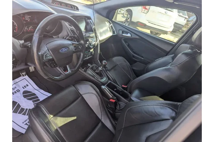 $9990 : 2017 Focus ST image 7