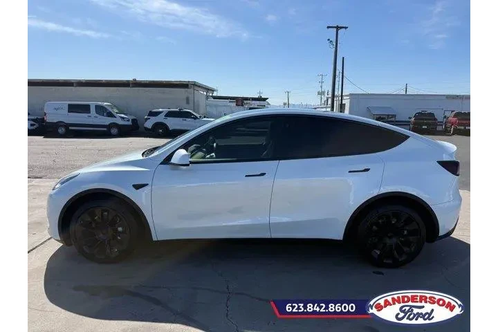 $26888 : Tesla Model Y 2022 AWD Long image 6