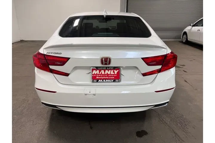 $22962 : Honda Accord 2020 LX 4dr Sed image 4