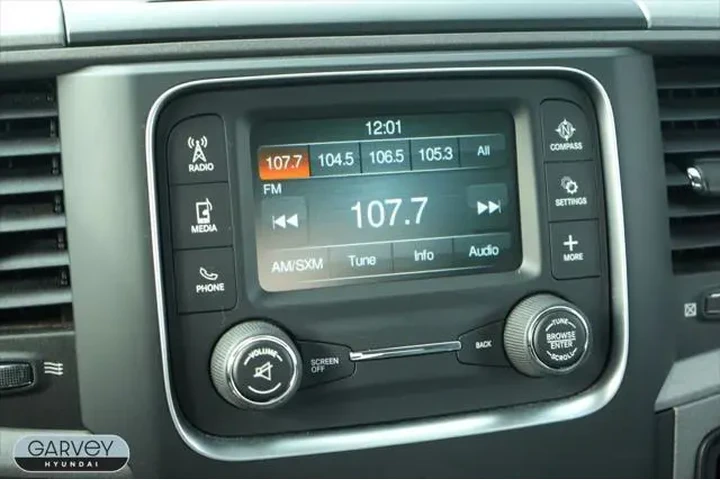 $27454 : Ram 1500 2018 4x4 Express 4d image 8