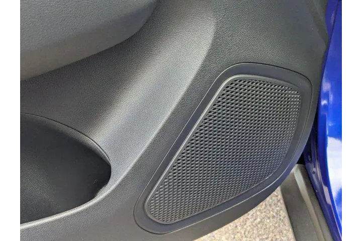 $20383 : Hyundai VENUE 2025 Limited 4 image 10