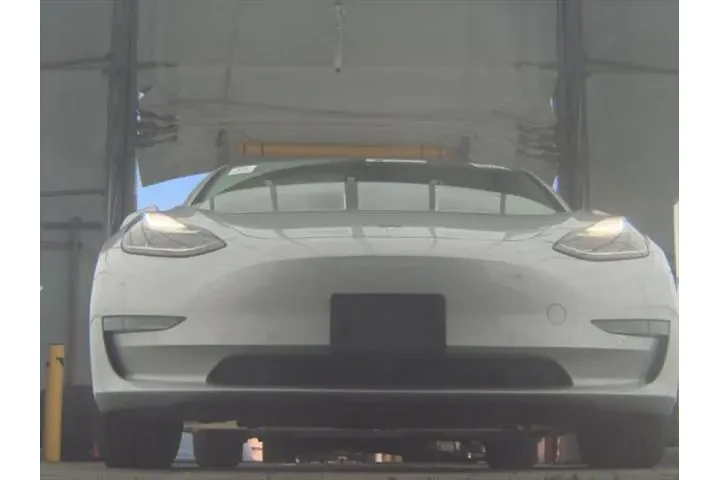 $20493 : Tesla Model 3 2018 AWD Long image 3