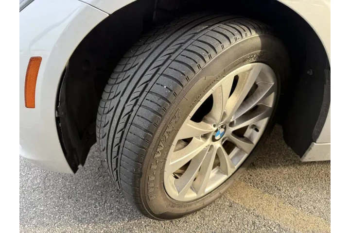 $10850 : 2017 BMW 3 Series 320i image 10