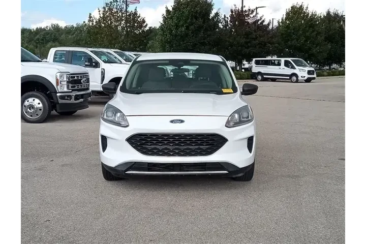 $16595 : Ford Escape 2020 S 4dr SUV image 8