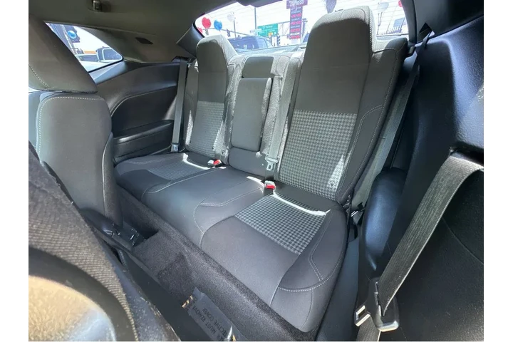 $22997 : 2019 Challenger SXT image 10