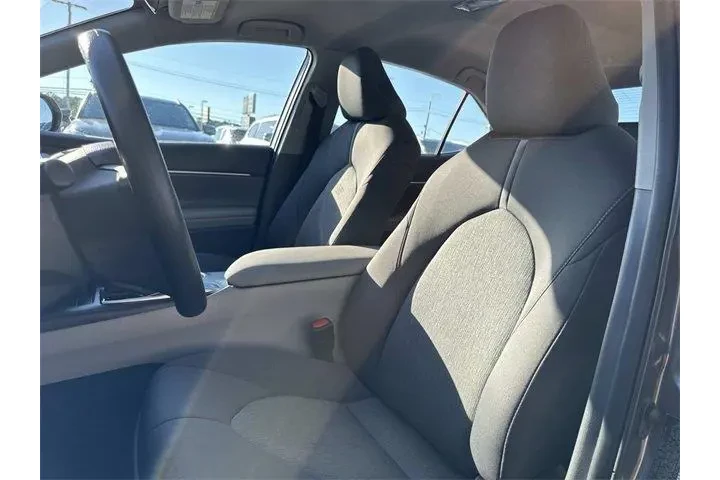 $23913 : Toyota Camry 2024 LE 4dr Sed image 9