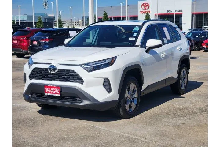 $29878 : Toyota RAV4 2025 XLE 4dr SUV image 3