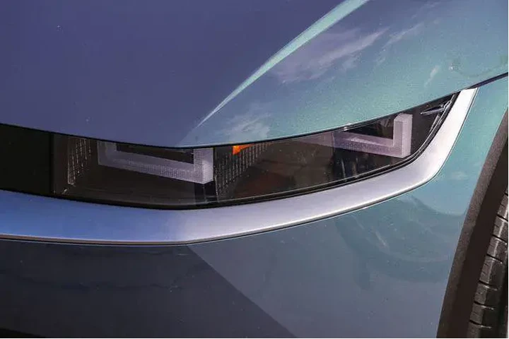 $25991 : Hyundai IONIQ 5 2024 SEL 4dr image 8