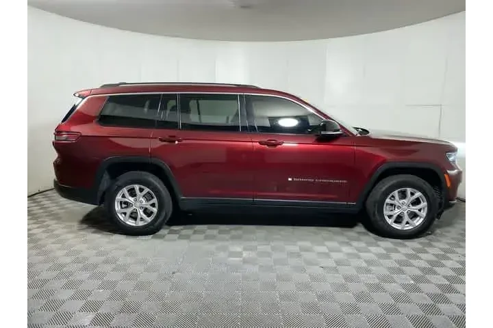 $37988 : Jeep Grand Cherokee L 2023 4 image 9