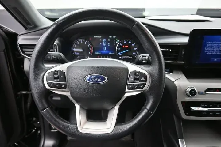 $29991 : Ford Explorer 2023 AWD XLT 4 image 7