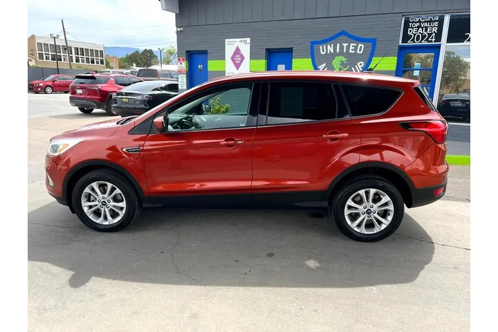 2019 Escape SE 4WD image 8