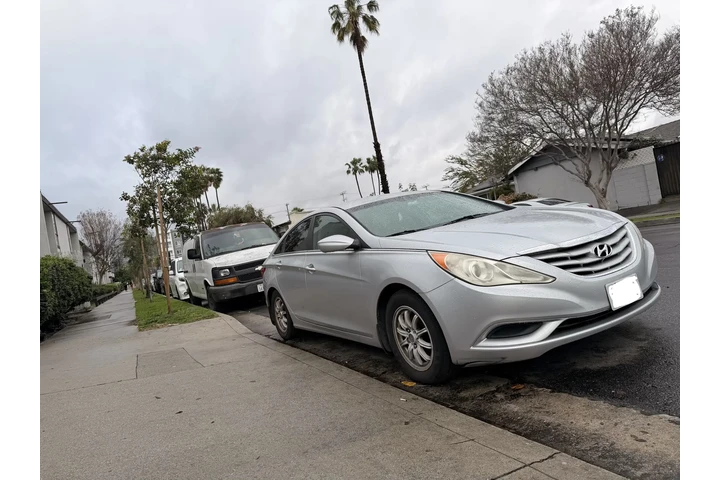 $3500 : Hyundai Sonata GLS 2012 image 5