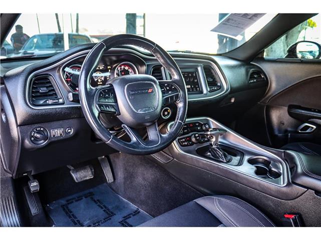 2019 Dodge Challenger SXT image 7