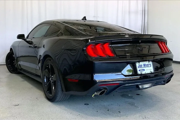 $26491 : Ford Mustang 2023 EcoBoost 2 image 5