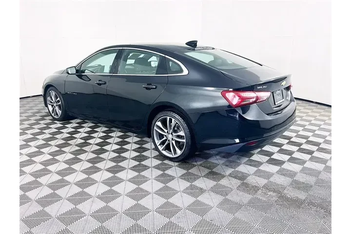$17250 : Chevrolet Malibu 2022 LT 4dr image 5