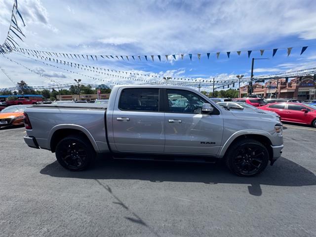 $39299 : 2020 RAM 1500 Laramie 4x4 Cre image 2