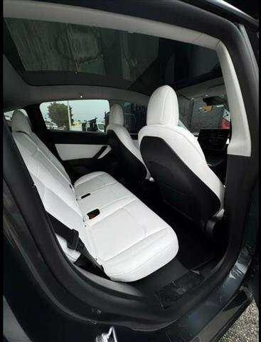 $33900 : Tesla Model Y 2022 image 3