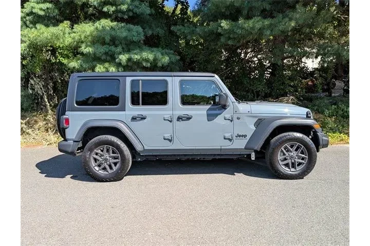 $34989 : Jeep Wrangler 2024 4x4 Sport image 4