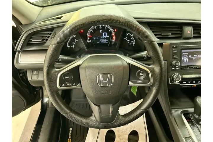 $13111 : Honda Civic 2016 LX 4dr Seda image 4