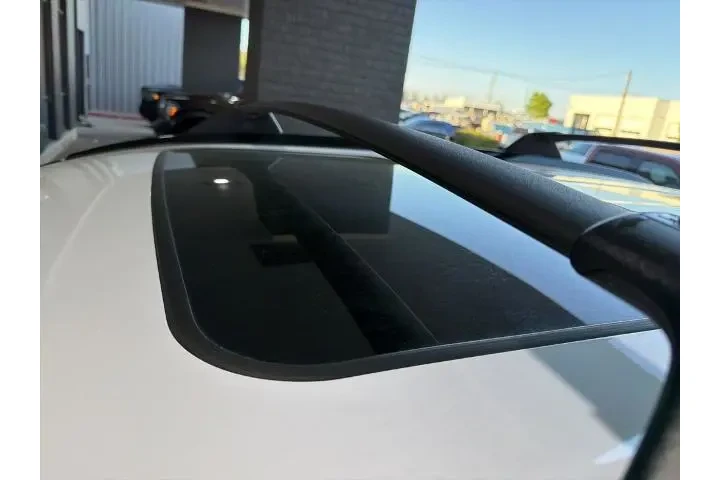 $25302 : Toyota RAV4 2023 XLE 4dr SUV image 8