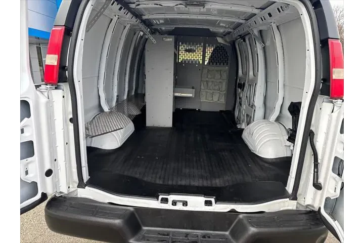 $21900 : Chevrolet Express 2013 1500 image 10