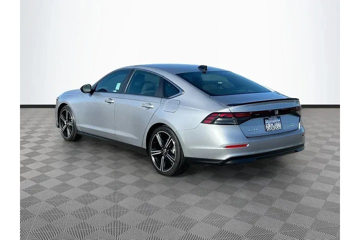$28800 : Honda Accord Hybrid 2023 Spo image 5