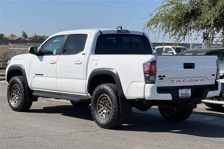 $39850 : Tacoma Trail Edition image 7