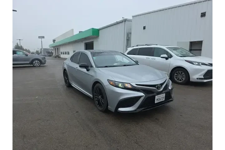 $24500 : Toyota Camry 2023 SE 4dr Sed image 1