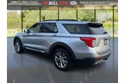 $34689 : Ford Explorer 2022 AWD XLT 4 thumbnail